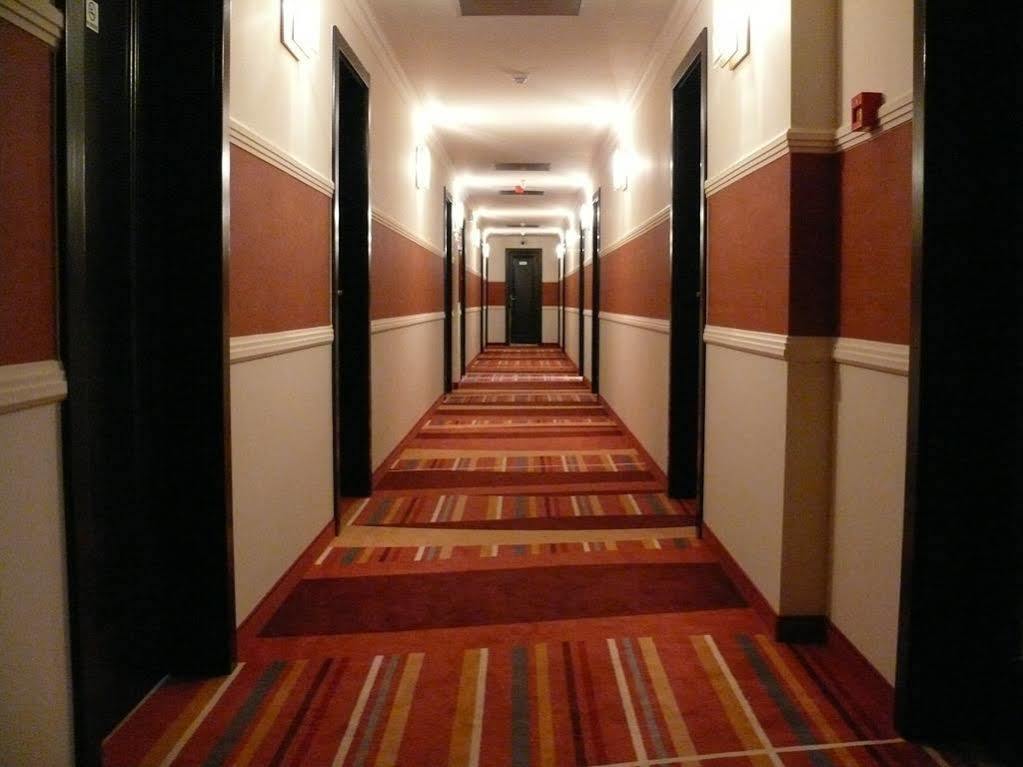 Hotel Rogge Resita Exteriér fotografie